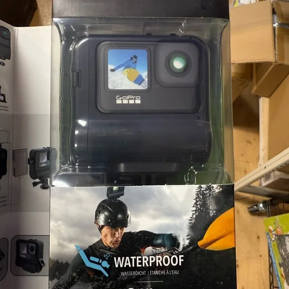 DigiPower Re-Fuel Battery Case for GoPro - Picture 3 of 3